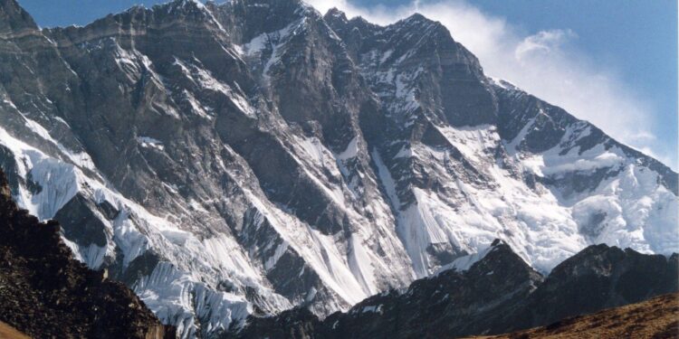 Indian, Romanian climbers die on Lhotse peak in Nepal – The News International