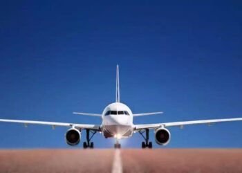 Aircraft safely lands at Kuwait Airport after false bomb alarm – MSN