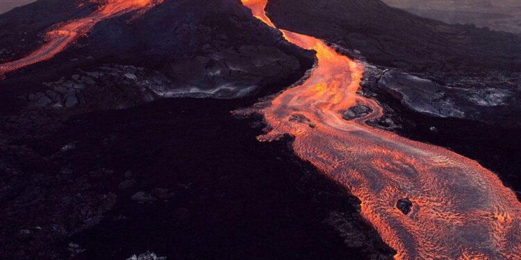 Erupting volcano puts Indonesians on high alert – CNN
