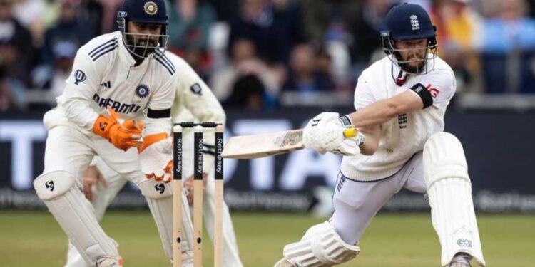 Duckett 149 lays the foundation as England hunt down 371 at Headingley – ESPNcricinfo