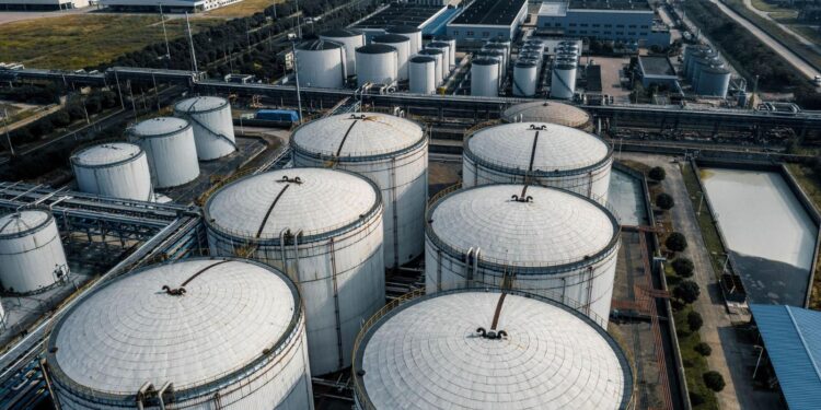 Macquarie Is Said to Weigh Sale of Singapore Petrochemical Asset – Bloomberg