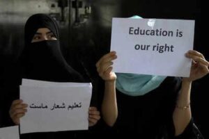 Afghans Launch Boycott Of Iranian Goods Over Mass Deportations & Mistreatment – افغانستان اینترنشنال