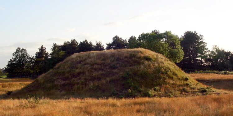 News – Burial Mound of Bronze Age Warrior Revealed in Azerbaijan – Archaeology Magazine