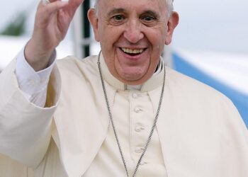 Pope lands in East Timor for first papal visit since independence – RFI