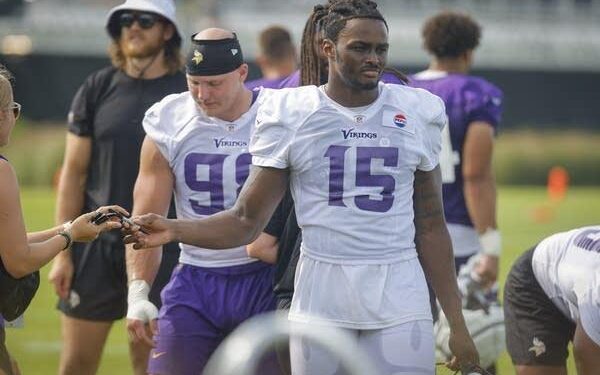 Why this rookie pass rusher’s debut was so encouraging for Arizona Cardinals – The Arizona Republic