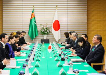 Japan-Turkmenistan Summit Meeting and Working Lunch (Summary) (Diplomatic Relations) – Prime Minister’s Office of Japan