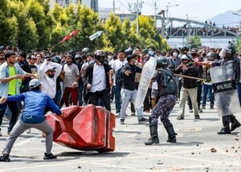 ‘Too scared’: How Nepal violence is still hurting India border trade – Al Jazeera