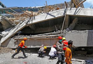 Indonesia school collapse: Death toll rises to 14; dozens still missing – The Indian Express