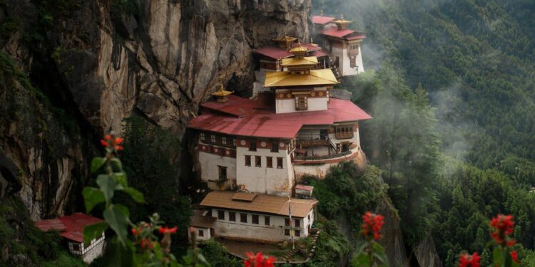 Bhutan charts new course for eye health by 2030 – World Health Organization (WHO)