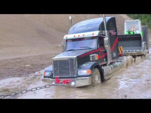 Thousands of Trucks Stalled as Kazakhstan Tightens Inspections at Russia Border – EU Today