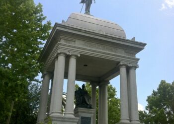 Battle lines drawn over Confederate tribute at Georgia’s Stone Mountain – Reuters