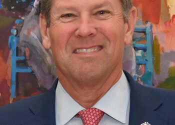 Gov. Brian Kemp visits South Korea following ICE arrests at Hyundai plant in Georgia – CBS News