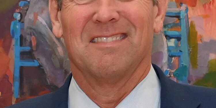 Gov. Brian Kemp visits South Korea following ICE arrests at Hyundai plant in Georgia – CBS News
