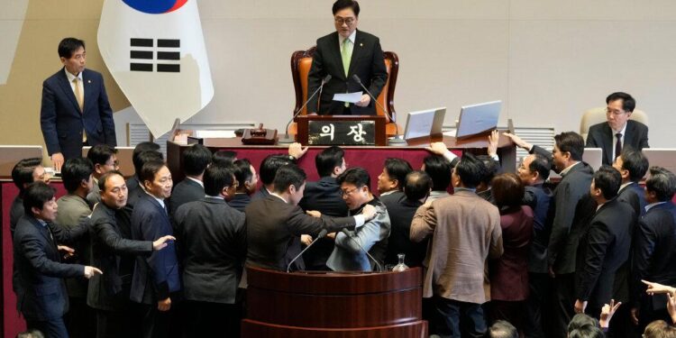 South Korean delegation of lawmakers visits Cambodian site of alleged online scam ring – AP News