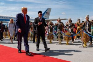 Trump’s Asia trip: US and China agree to framework of a trade deal – CNN