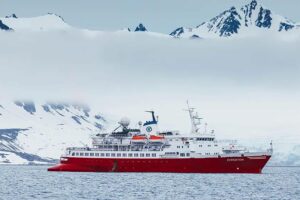 Uniworld to charter expedition ship for Indonesia-Singapore cruise – Travel Weekly