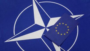 News: Chair of the NATO Military Committee visits Kuwait, 23-Apr.-2025 – NATO – Homepage