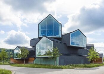 Herzog marks 50 years since father tore anti-Israel UN resolution – JNS.org