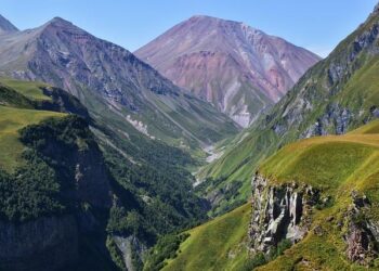 Georgia overcomes blown lead, tops Auburn in OT – ESPN