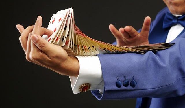 Trump meets Qatar emir, PM during stop en route to Asia – Al Arabiya English