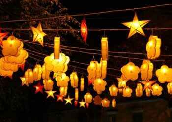 Chinese EV giant BYD is a buy — and not just for its cars, Bernstein says – CNBC