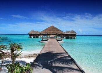 11 Stunning Maldives Resorts to Stay on Points – NerdWallet