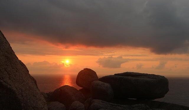 Vietnam’s top leader scheduled to visit China as ties warm – The Straits Times