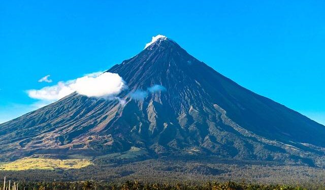 Mayon Volcano Summary of 24Hr Observation 13 April 2026 12:00 AM [EN/TL] – ReliefWeb