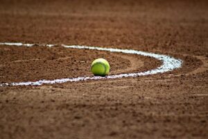 No. 5 Softball completes comeback in series opener at No. 13 Georgia – University of Texas Athletics