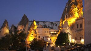 Stunning new cave hotel opens in Turkey – Travel Weekly Asia